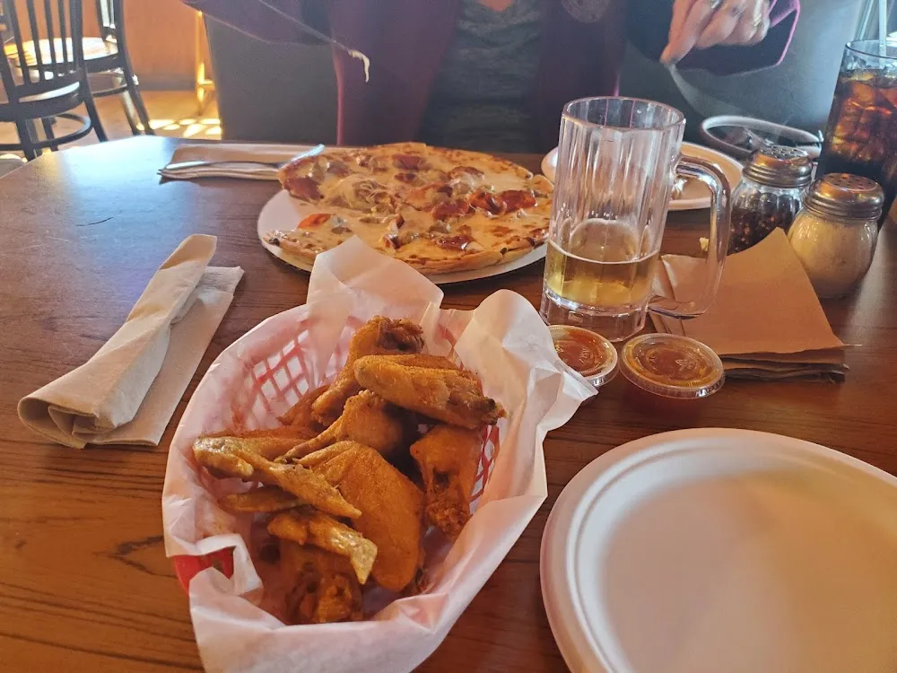 Wing and Pizza
